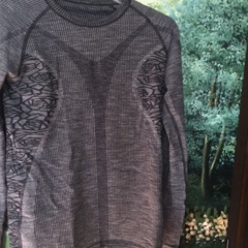 LuLuLemon Athletic Running Top